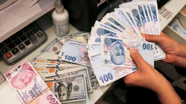 Dolar güne hareketli başladı